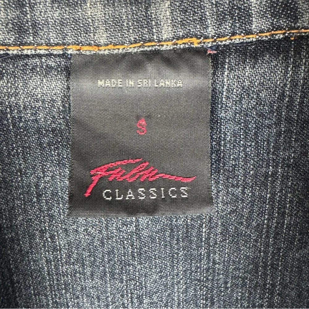 FUBU Blue Denim Snap Front 2 Chest Pockets Cropped Jean Jacket Women's Small‎